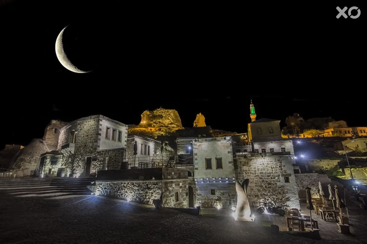 Millstone Cave Suites Hotel