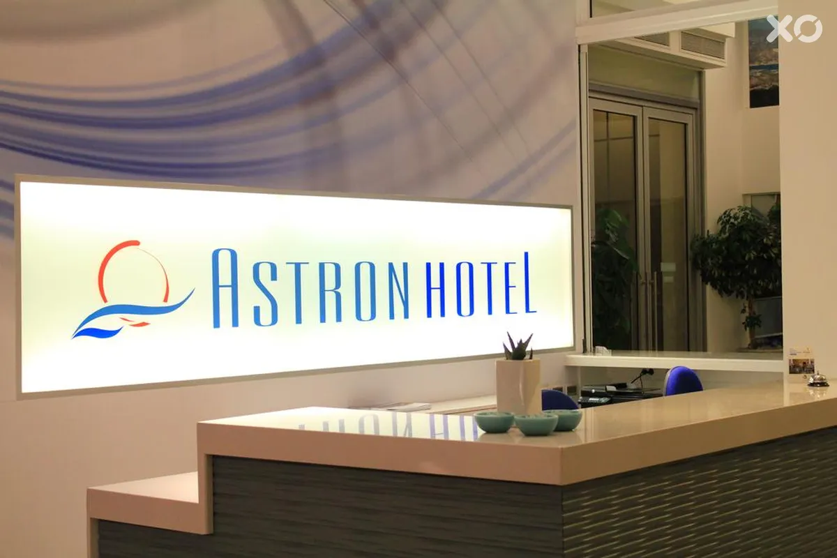 Astron Hotel
