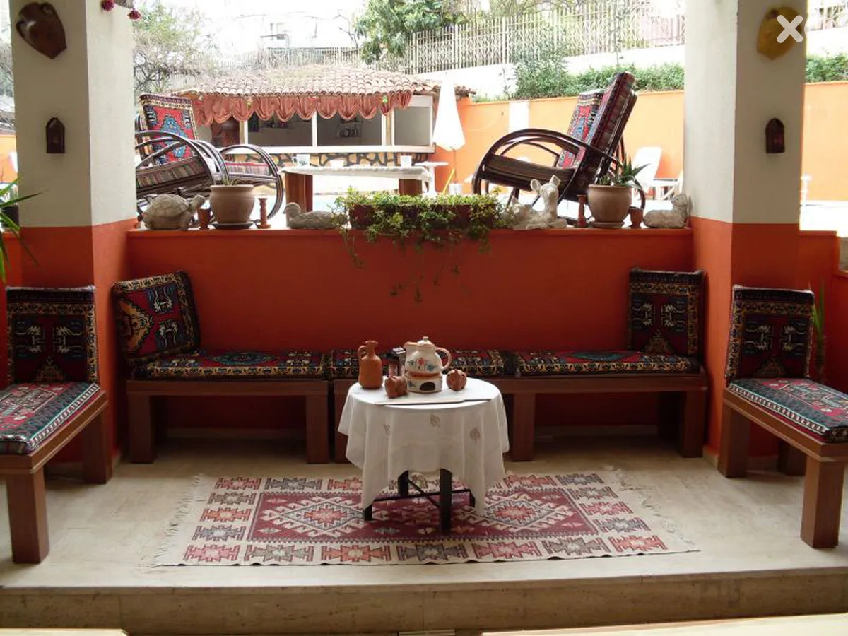 Kaftans Hotel