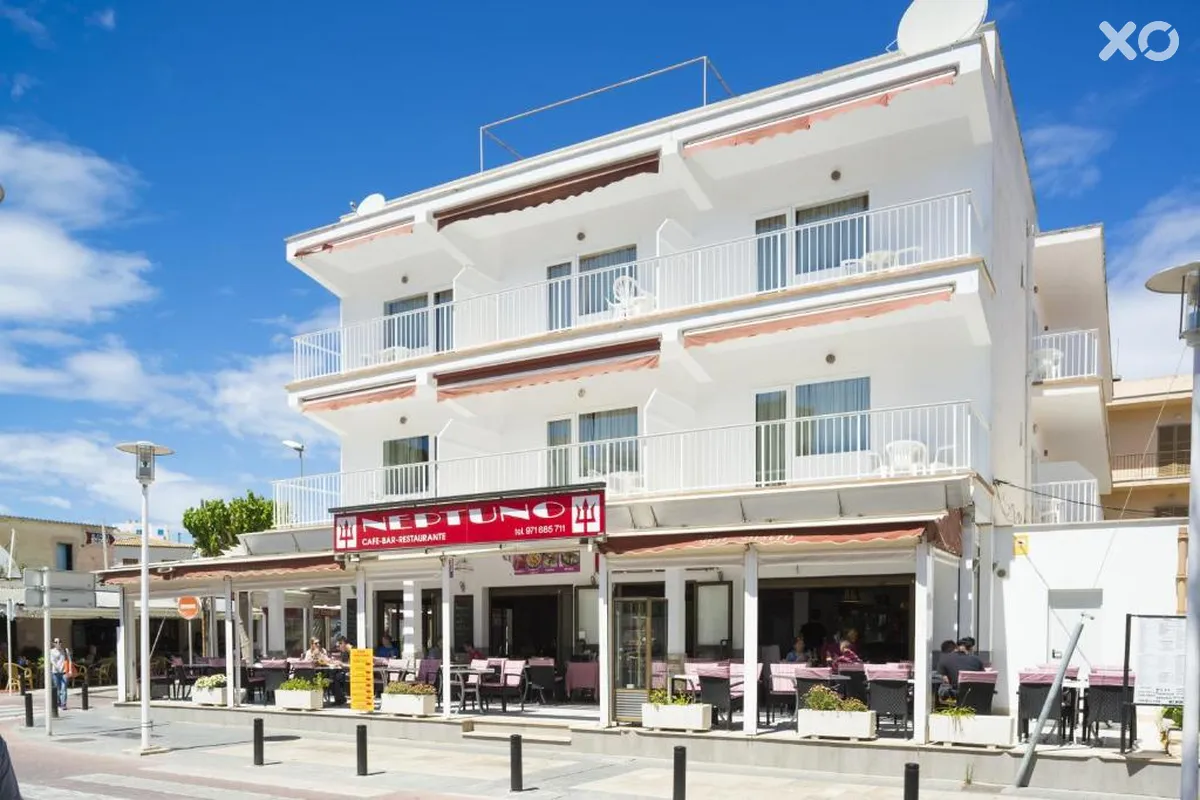Neptuno Hostal
