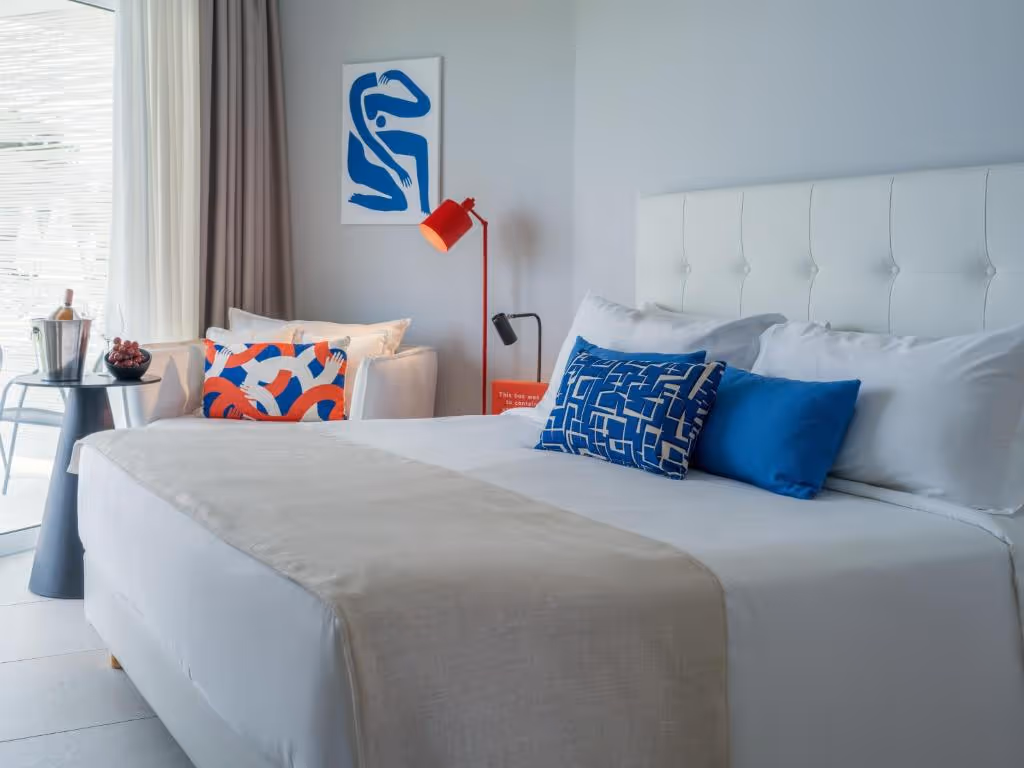 Кассандра для стильного відпочинку! Формат лише для дорослих, спокійний пляж і вечірні коктейлі