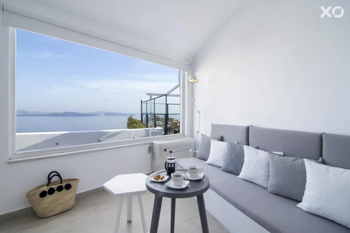 Santorini Secret Suites & Spa
