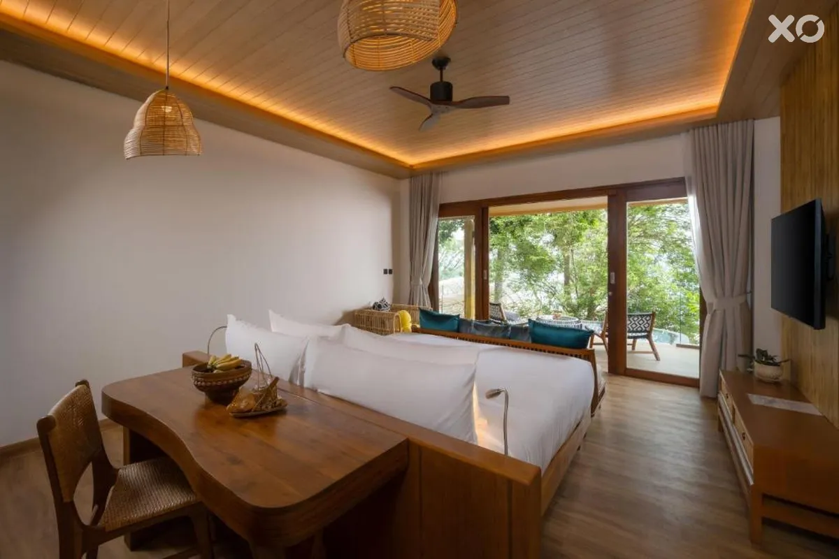 Sinae Phuket Luxury Hotel
