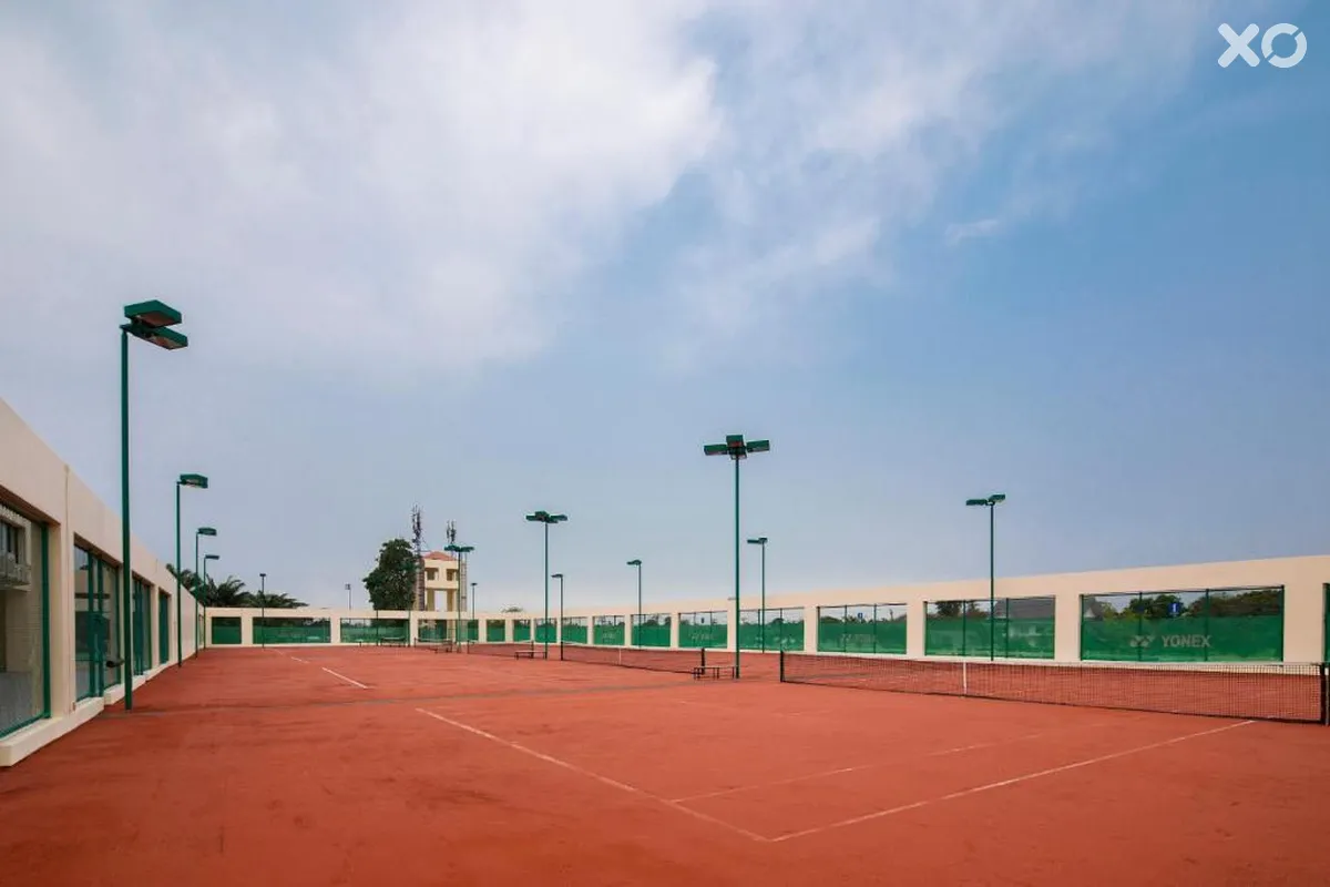 Eastin Thana City Golf Resort