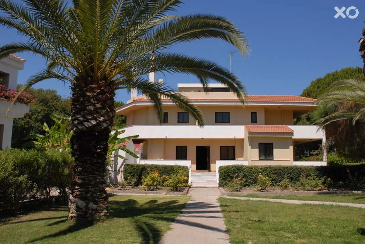 Niki Hotel Apartments