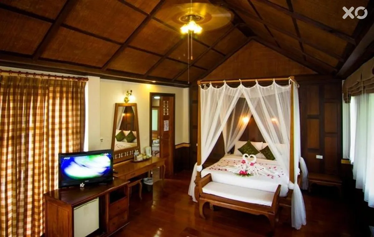 Coco Palm Beach Resort