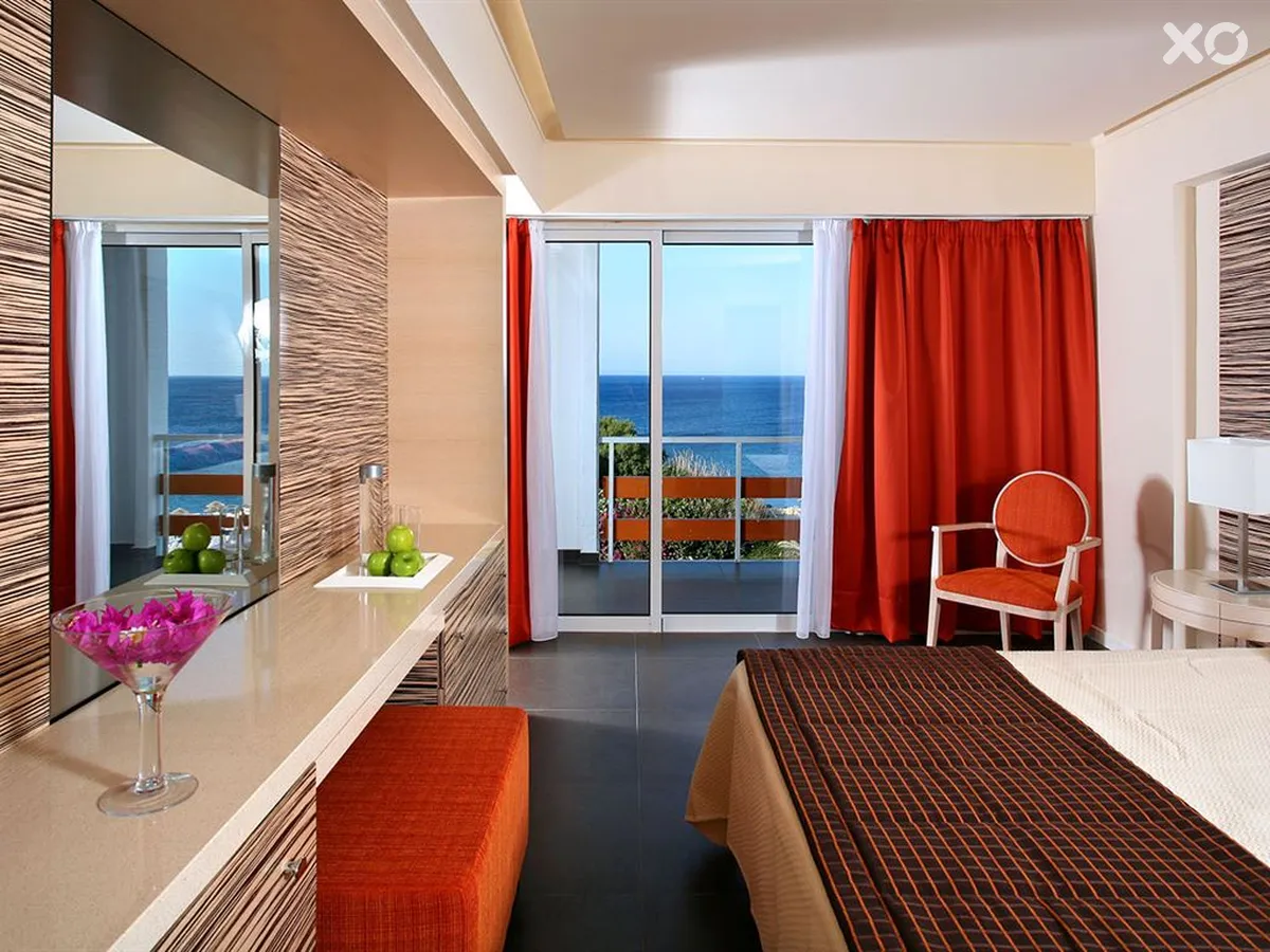 Eden Roc Resort Hotel