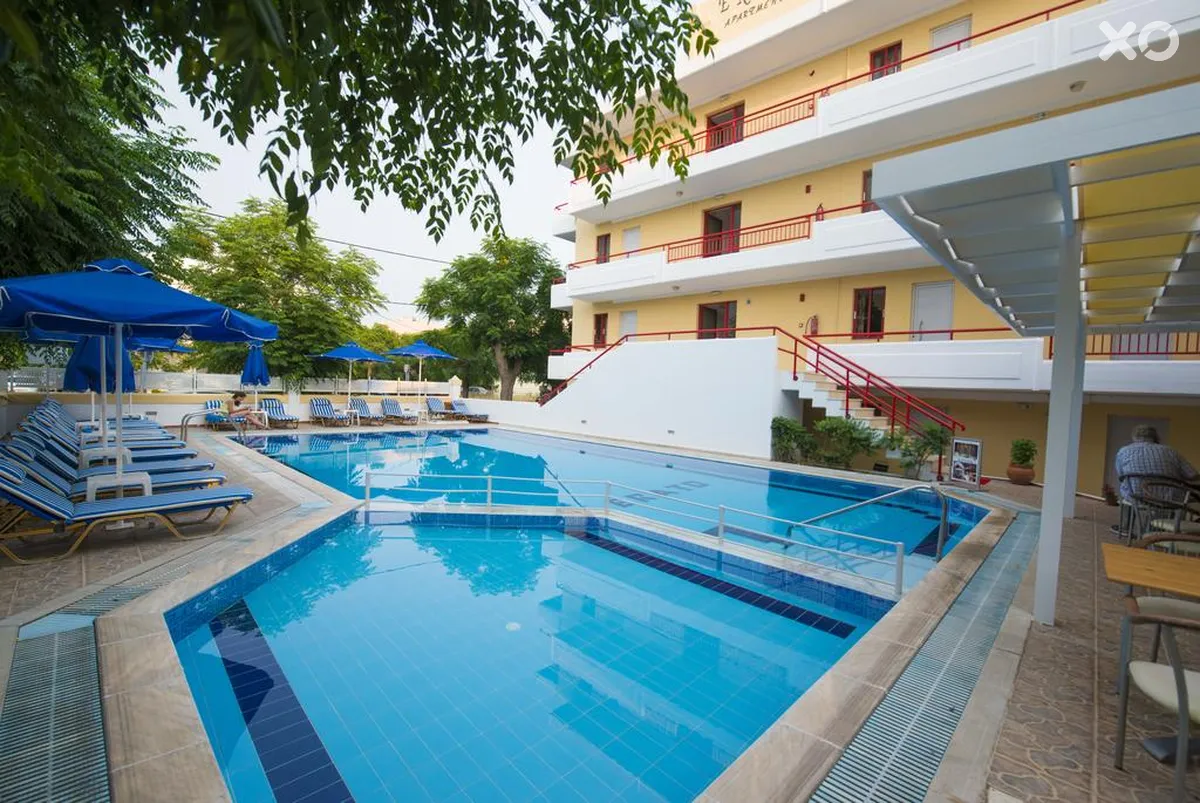 Erato Studios & Apartments