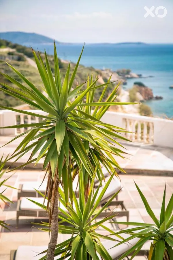 Lithos Hotel