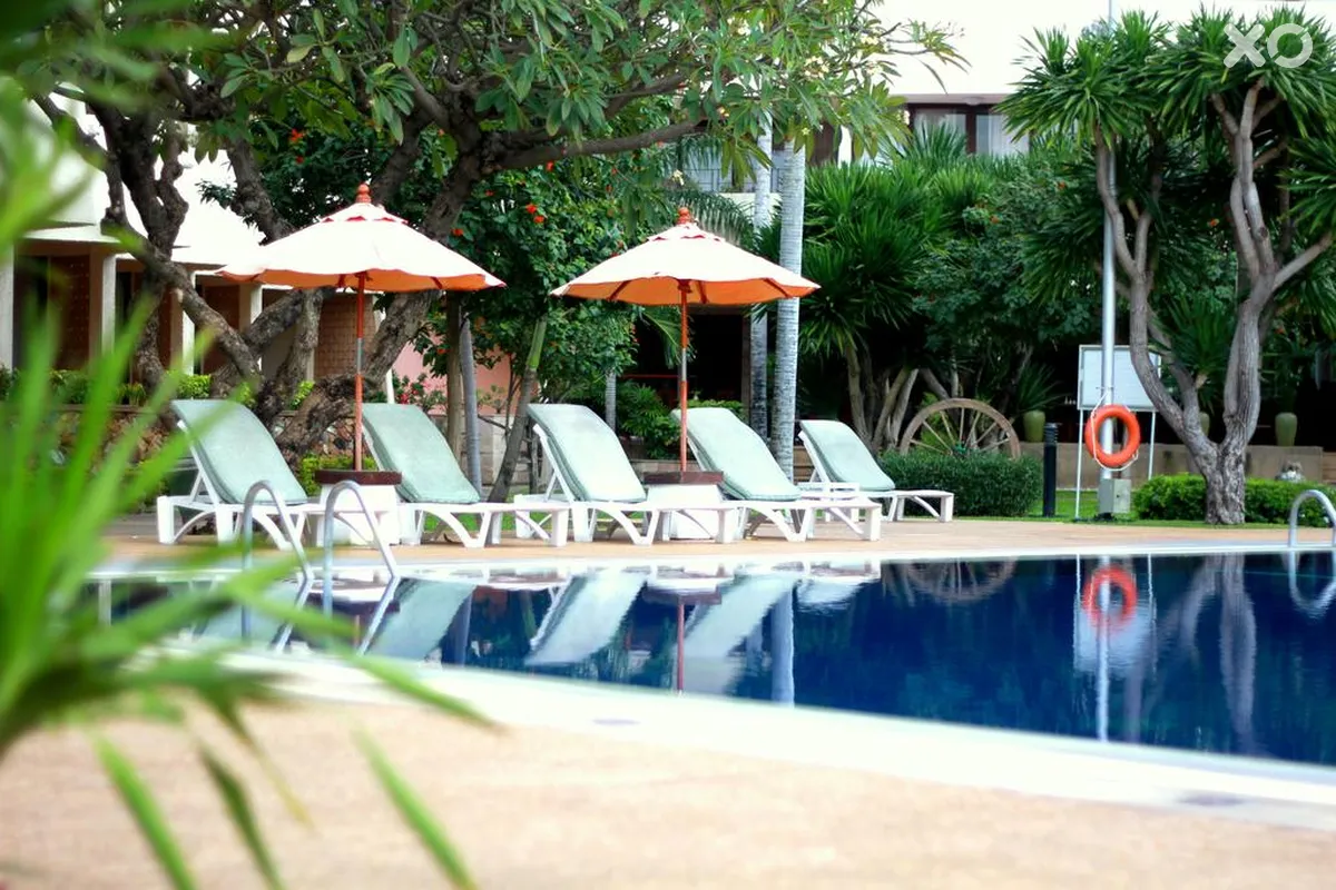 Tropicana Hotel