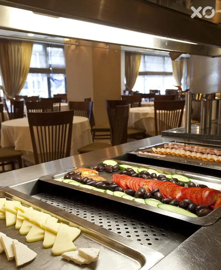 Crystal City Hotel