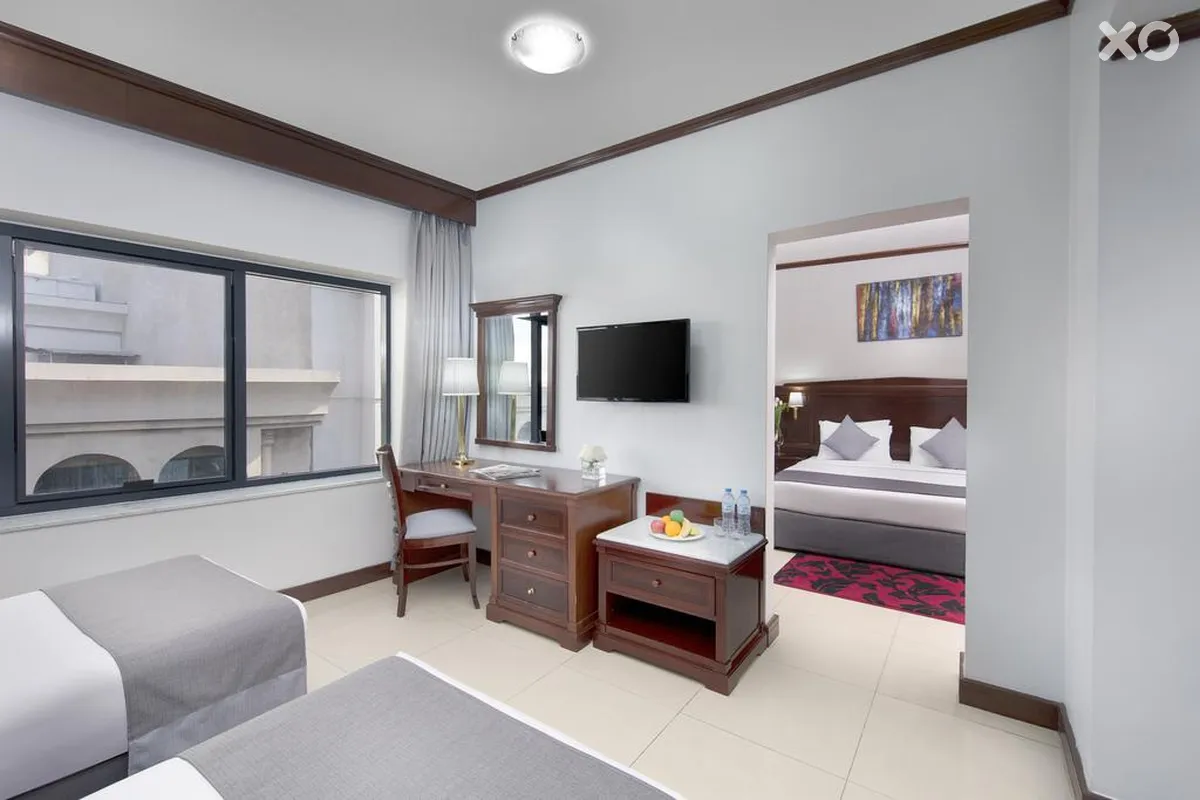 Admiral Plaza Hotel