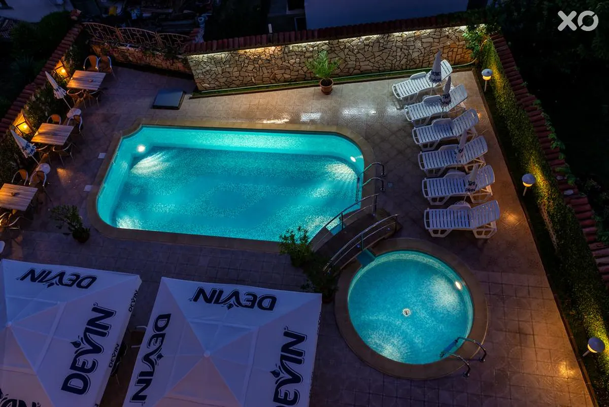 Nassi Hotel