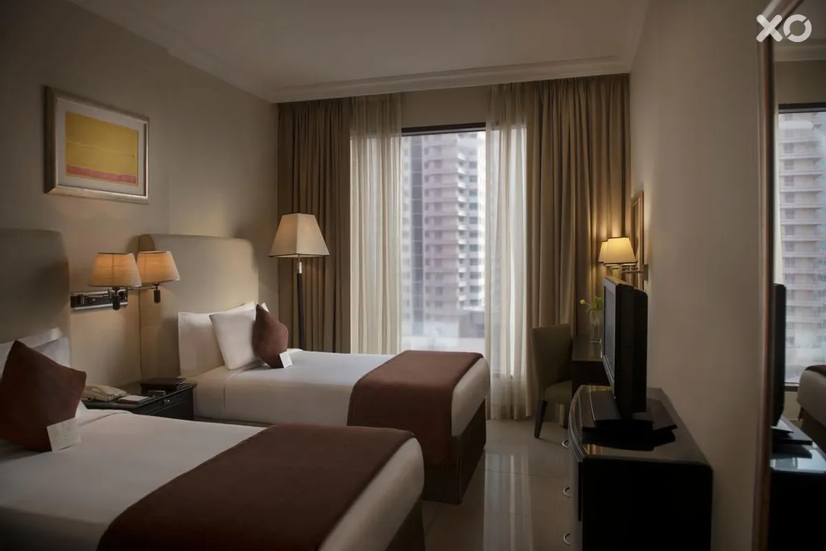 Two Seasons Hotel & Apartments Dubai