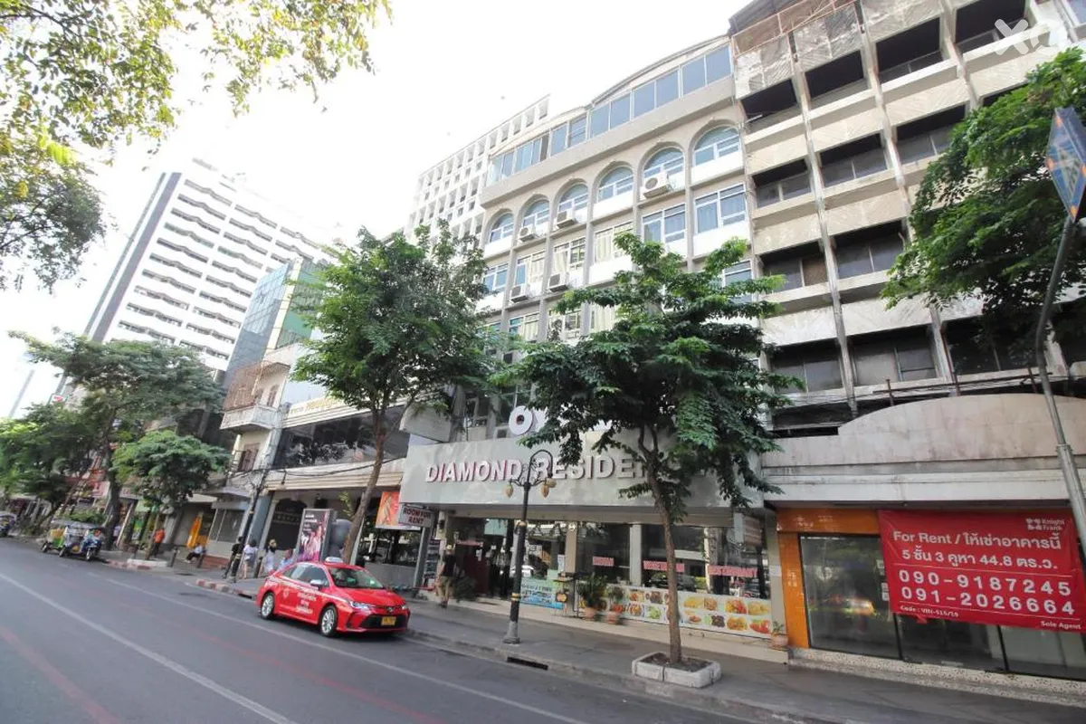 OYO 102 Diamond Residence Silom