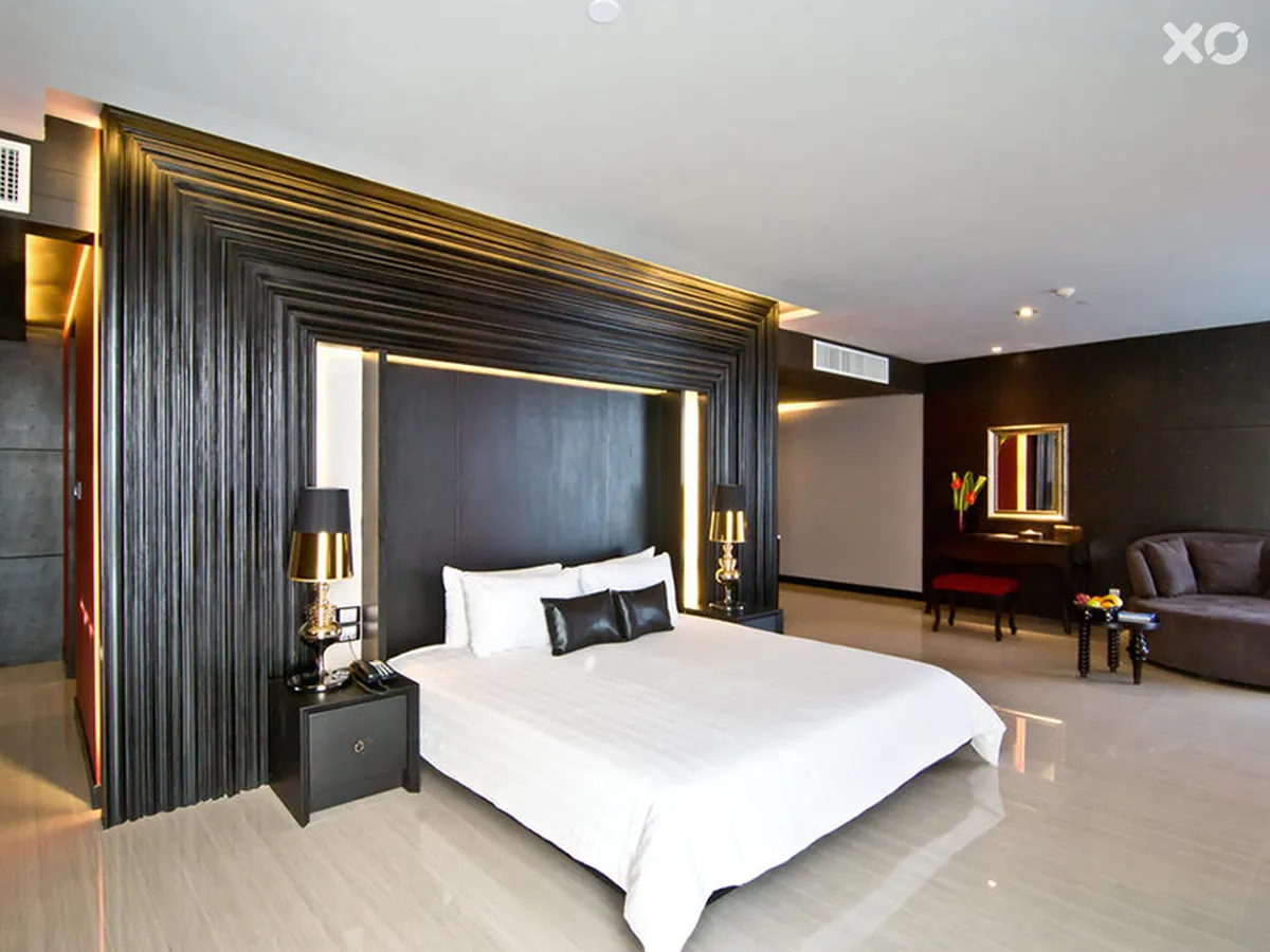 TSix5 Hotel