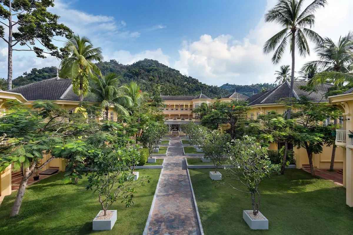 Outrigger Koh Samui Beach Resort