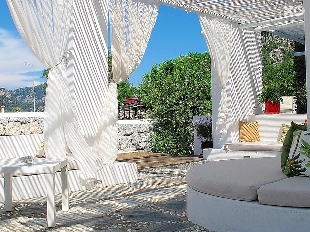 Casa Blanca Beach Hotel