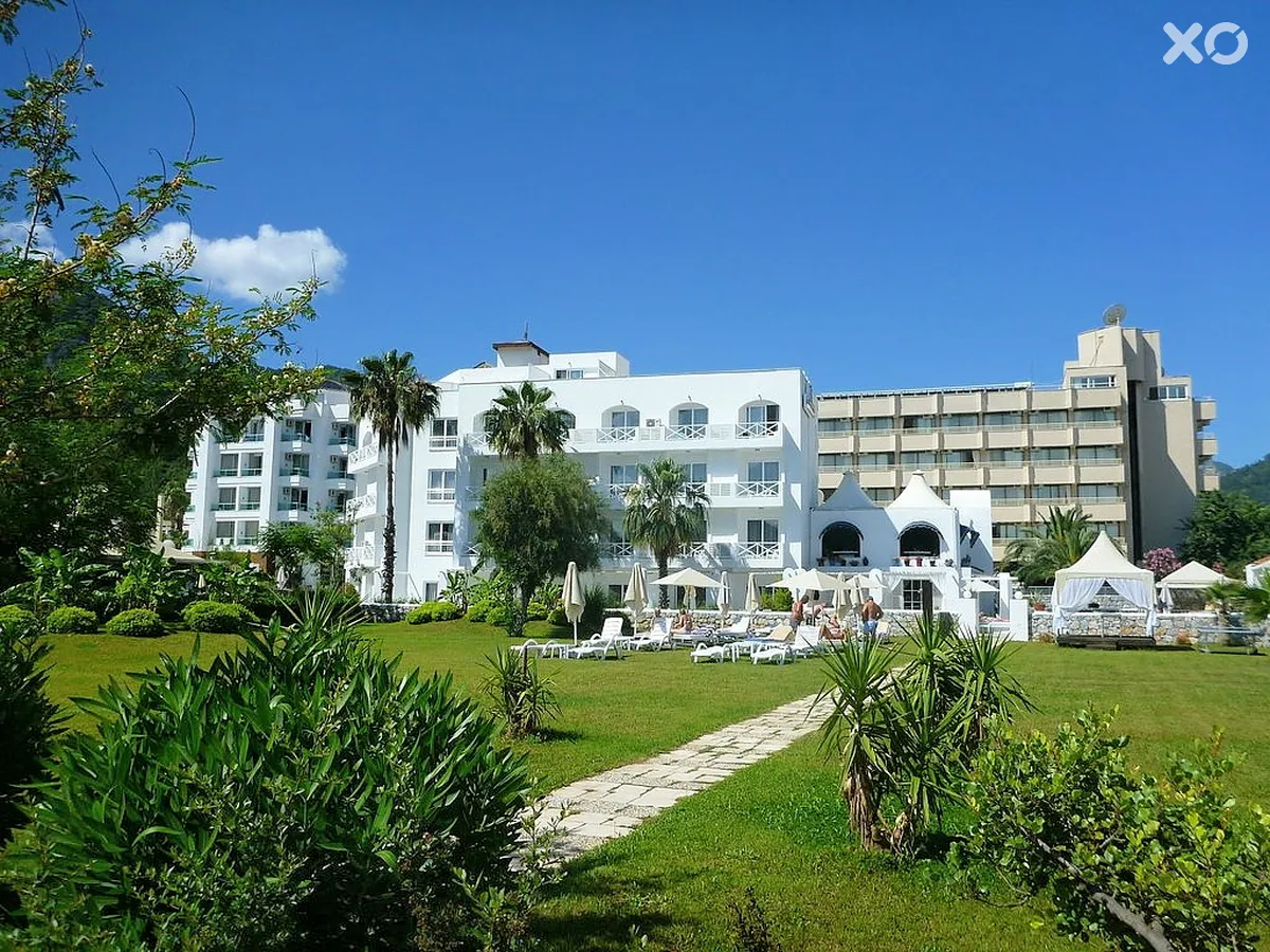 Casa Blanca Beach Hotel