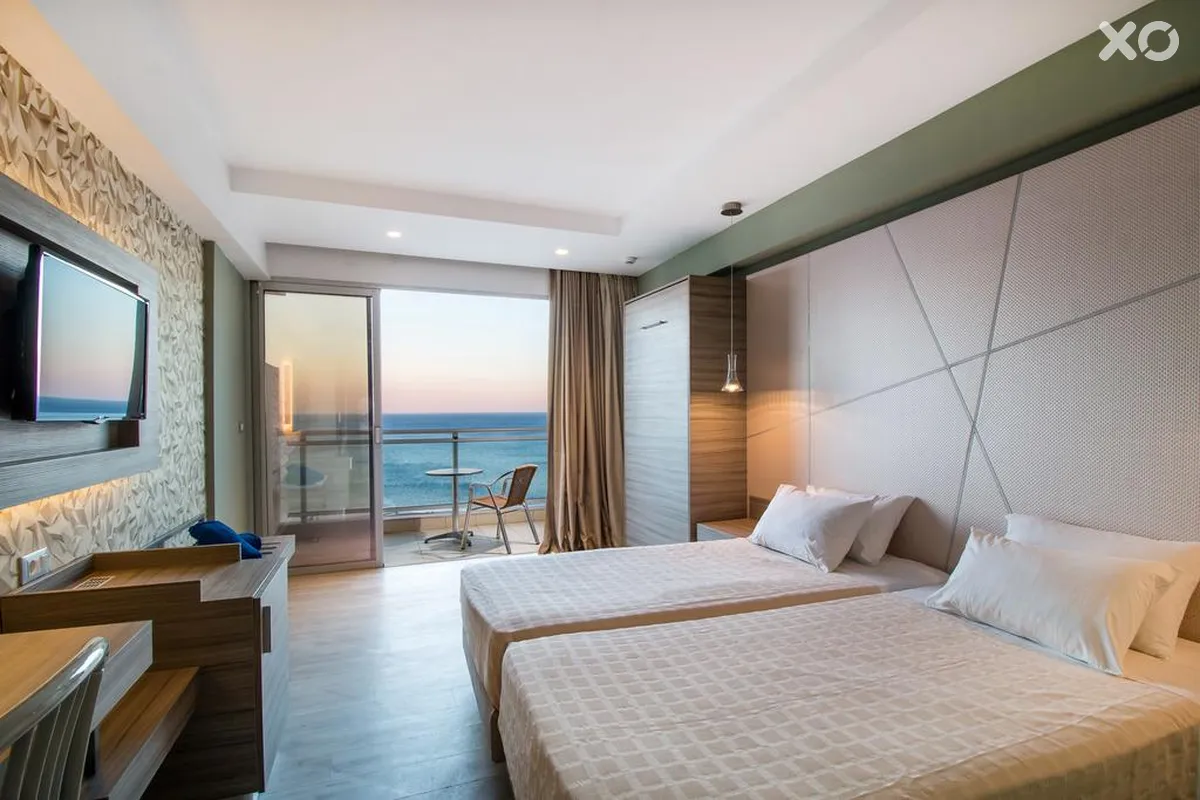 Pegasos Deluxe Beach Hotel