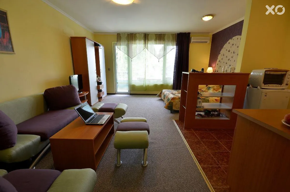 Evridika Apart