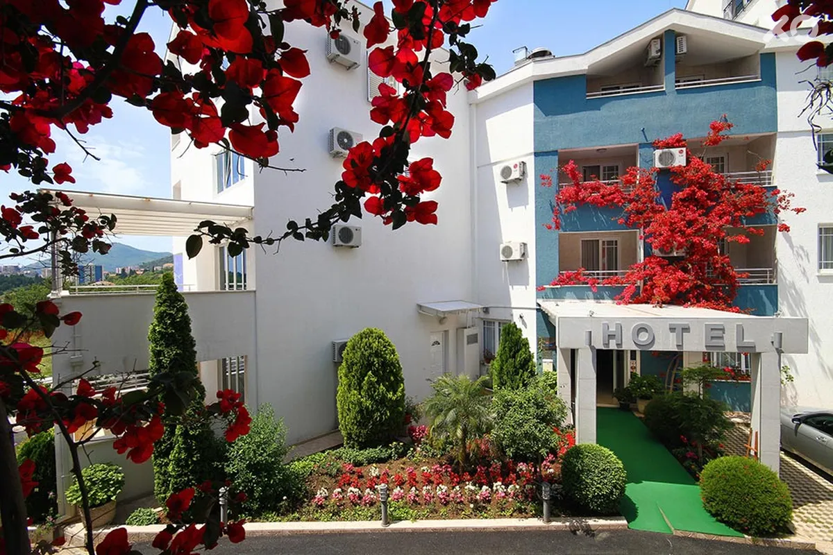 Bella Vista