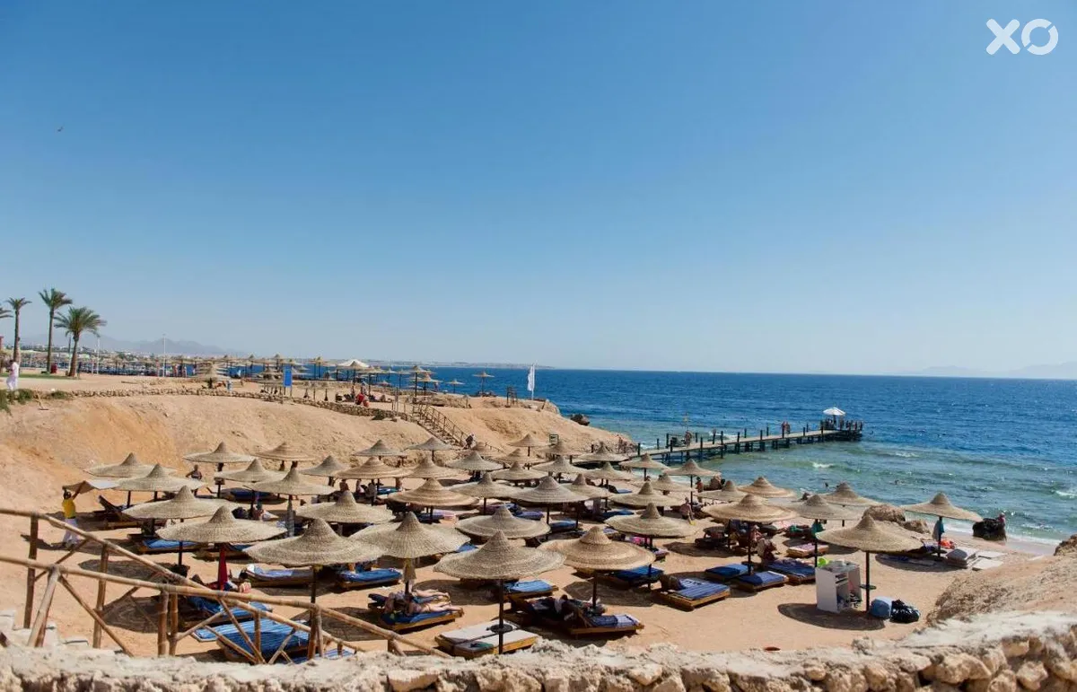Amphoras Beach