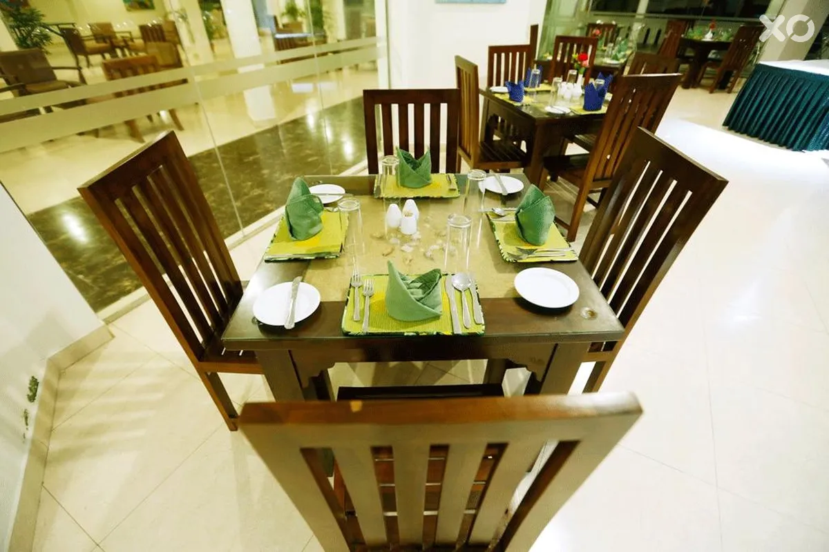 Hikkaduwa Beach Hotel
