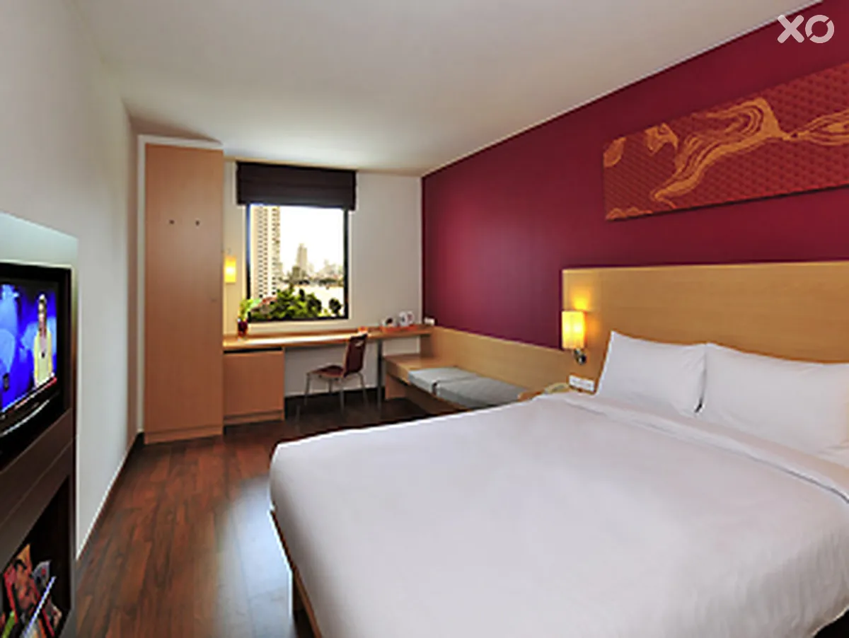 Ibis Bangkok Riverside