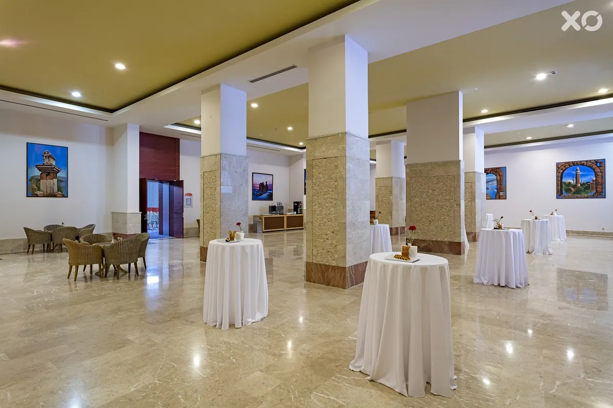 Miracle Resort Hotel