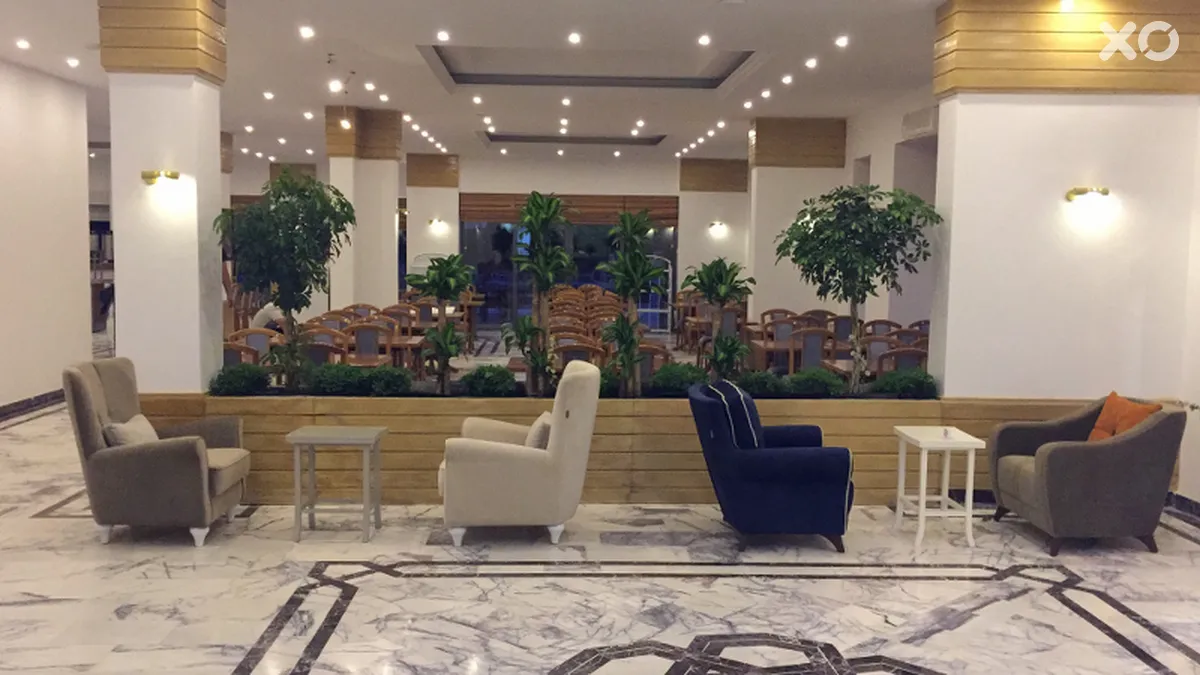 Aryes Deluxe Hotel