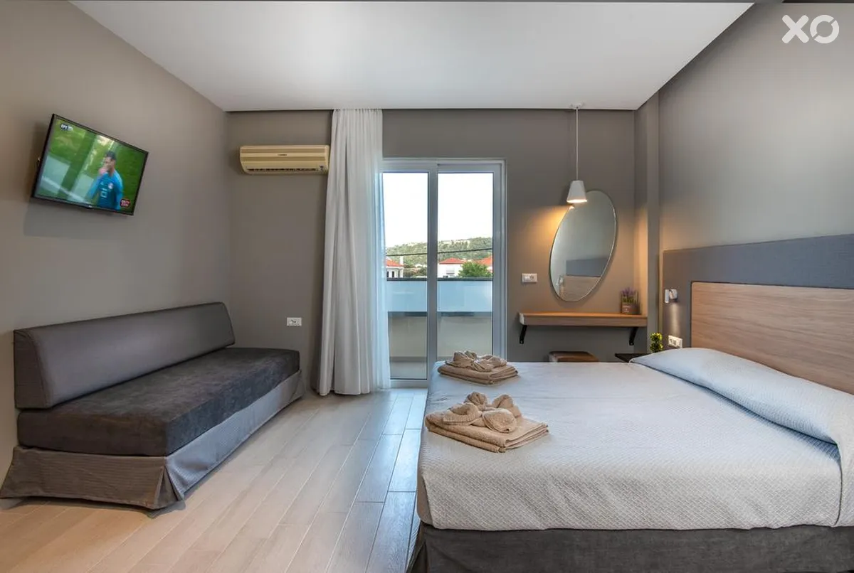 Sunday Hotel