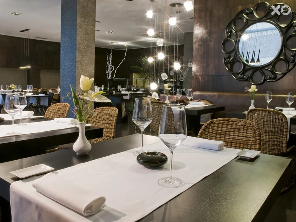 Occidental Santa Cruz Contemporaneo