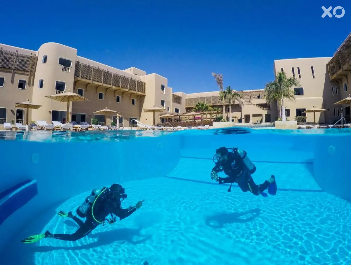 The Breakers Diving & Surfing Lodge