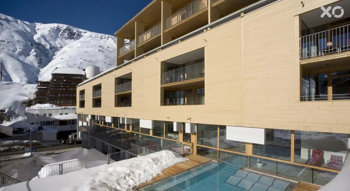 Crystal Hotel