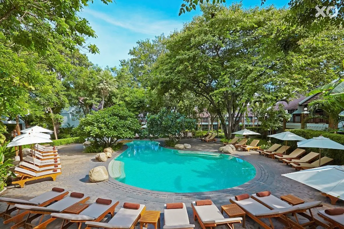 Woodlands Hotel & Resort