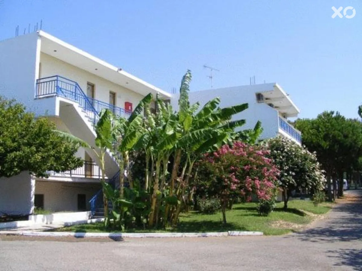 Lintzi Hotel