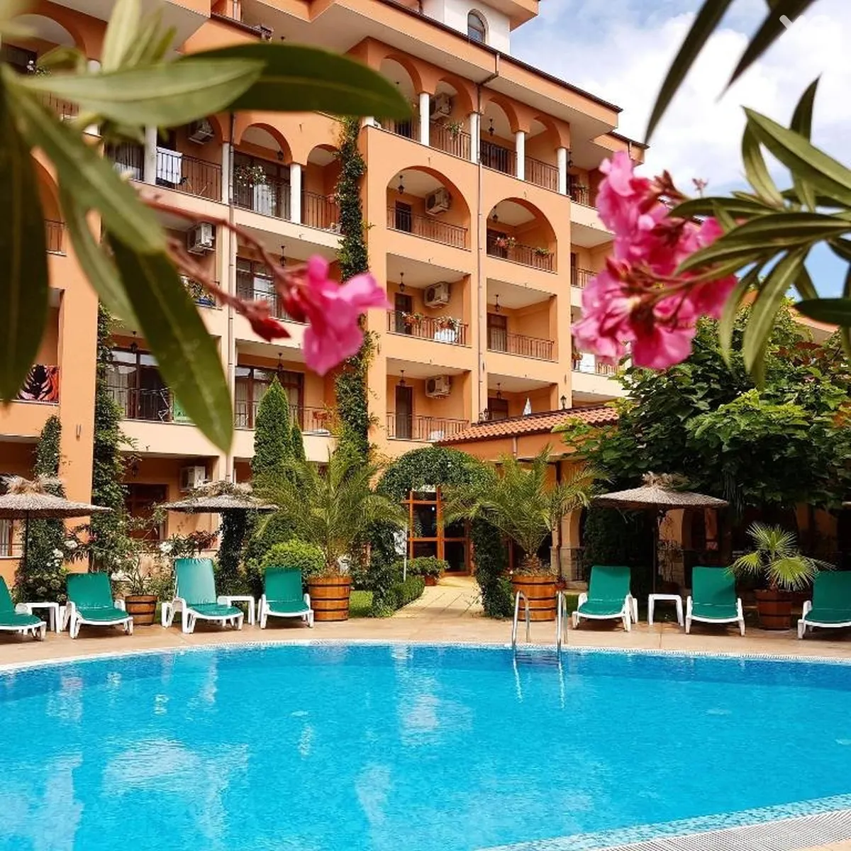 Liani Hotel