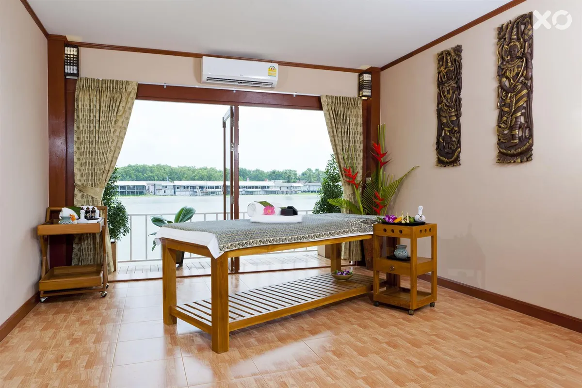 Chabana Resort
