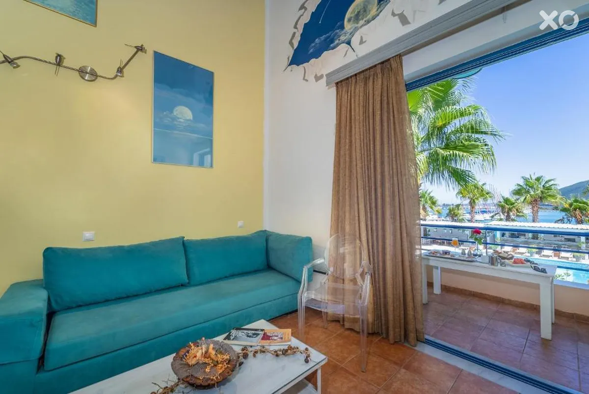 Ianos Hotel