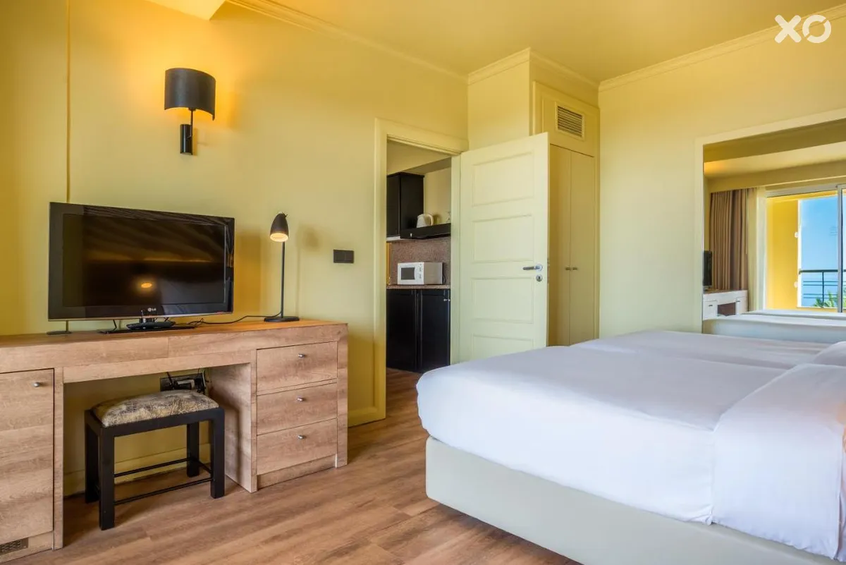 Calheta Beach Savoy Signature
