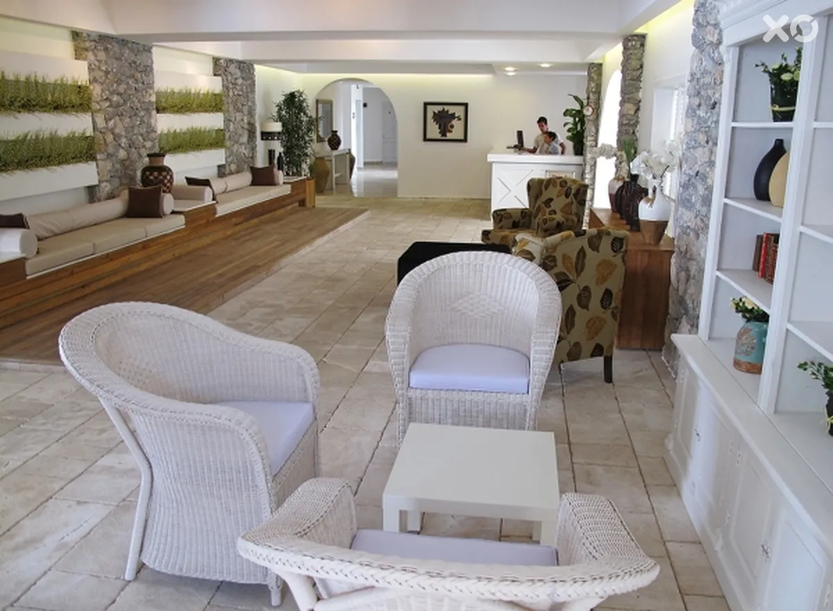 Casa Blanca Beach Hotel