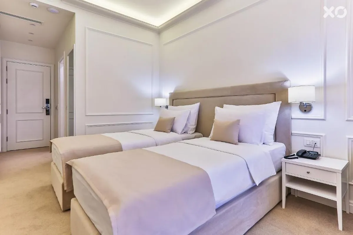 Crown Hotel
