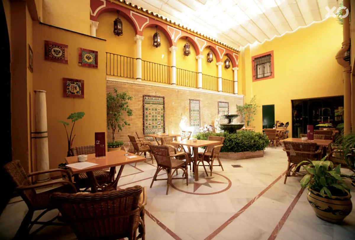 H10 Corregidor Boutique Hotel