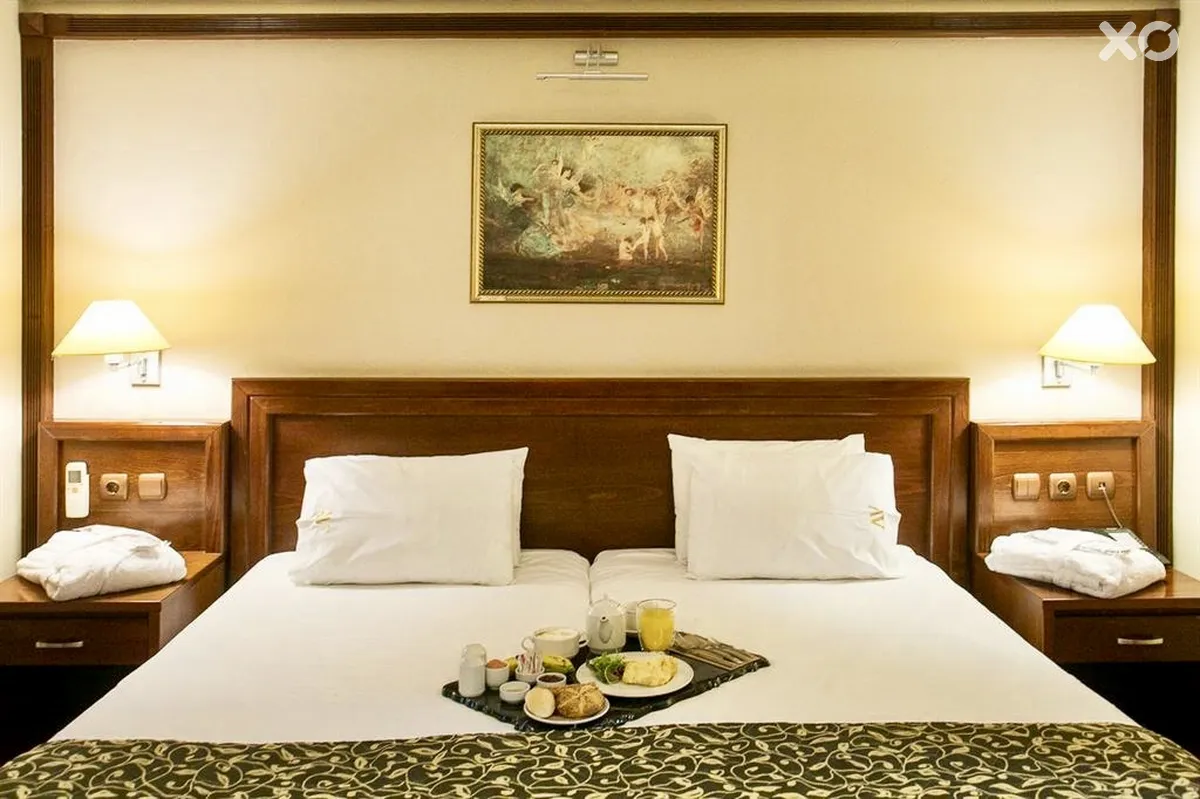 Avalon Hotel