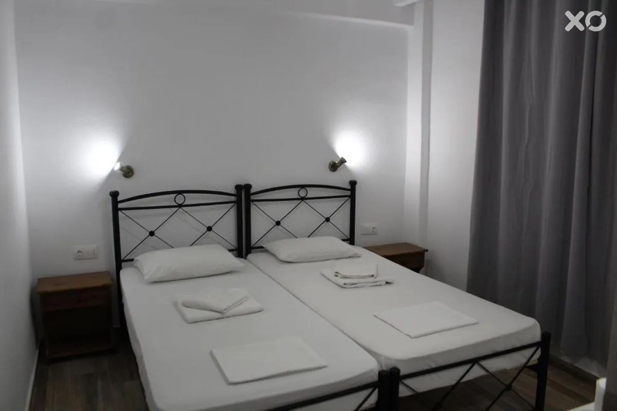 Zeus Hotel