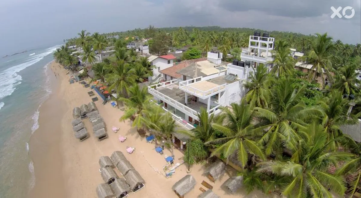 Royal Beach Hotel & Restaurant