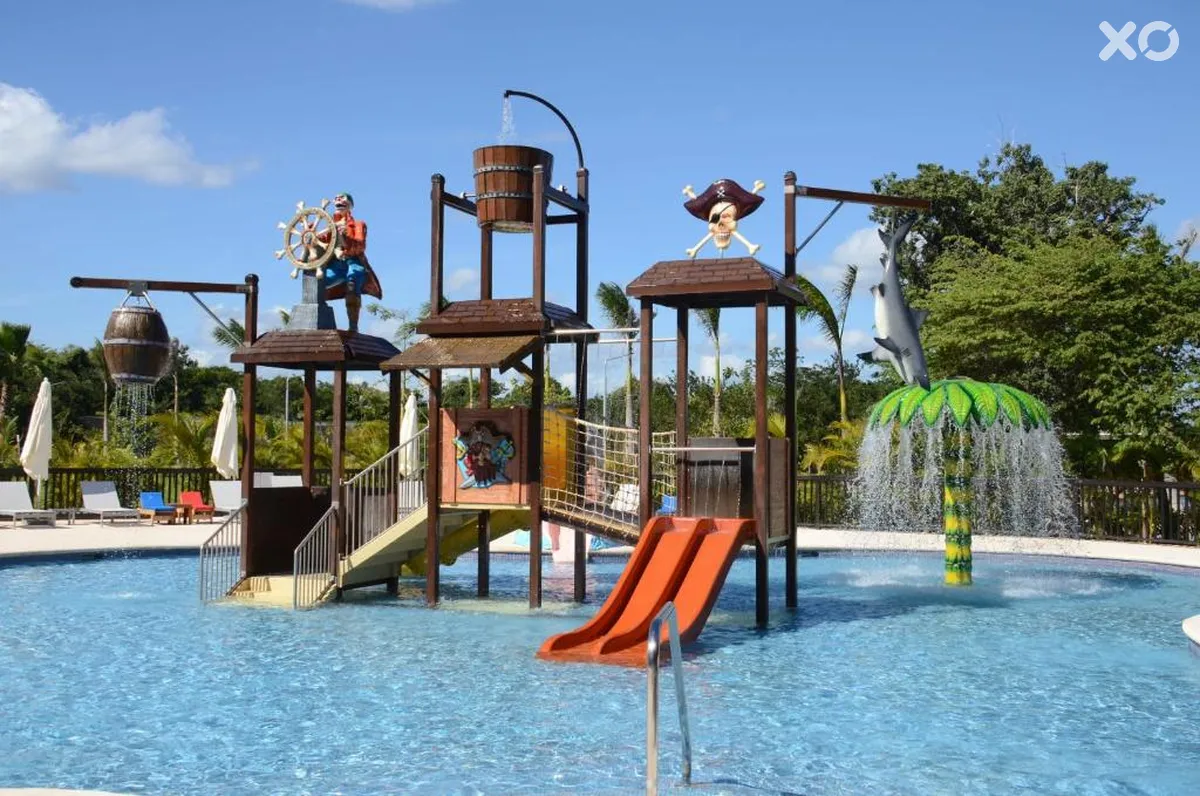 Family Club at Grand Riviera Princess