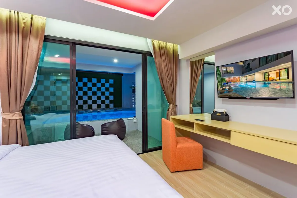 OneLoft Hotel