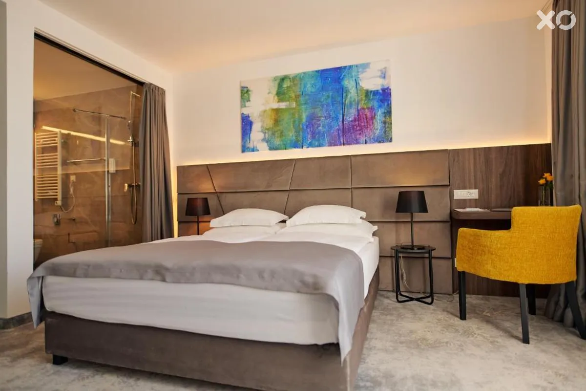 Paris Hotel